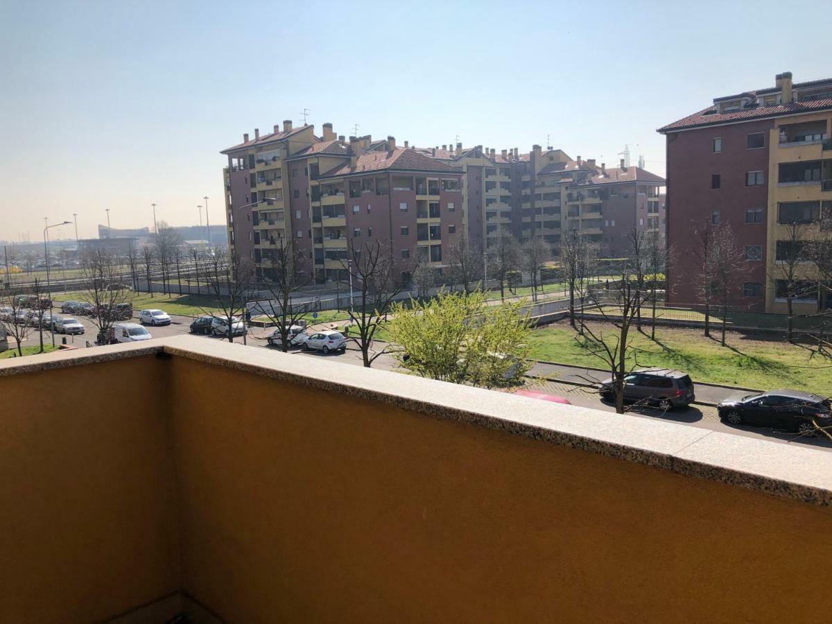 Emariva Apartment Rozzano Zewnętrze zdjęcie